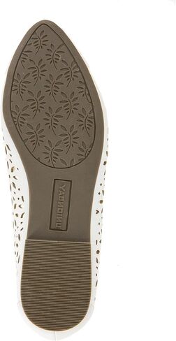 UNIONBAY Women's Willis Pointed Toe Flat in Saudi Arabia