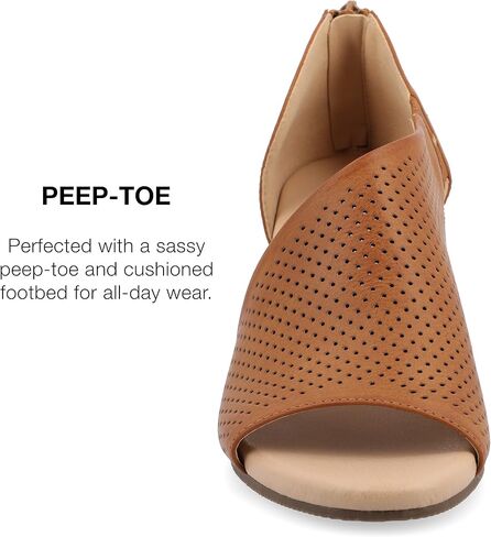 مجموعة Journee للسيدات ذات عرض متوسط ​​وواسع من Aretha Wedge in Kuwait