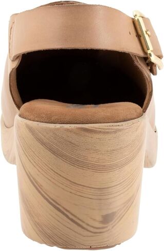 SoftWalk Women's Fairbanks Clog in Saudi Arabia
