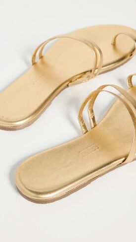 Women's Leah Sandals in Saudi Arabia