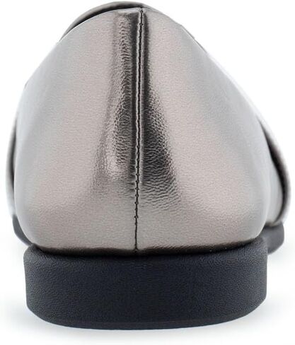 حذاء نسائي مسطح من Aerosoles Borgio Loafer in Saudi Arabia