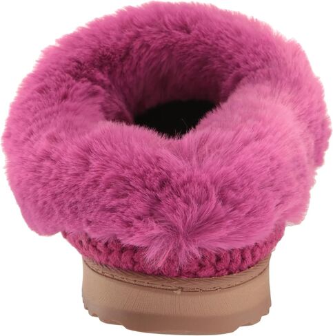 Dearfoams Women's Hannah Chenille Knit Clog Slipper in Kuwait