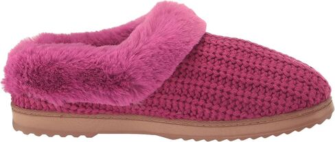 Dearfoams Women's Hannah Chenille Knit Clog Slipper in Kuwait