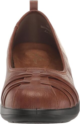 Easy Street women's Haley Sneaker in Saudi Arabia