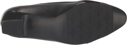 Easy Street women's Dottie Pump in Saudi Arabia