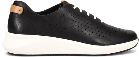 حذاء رياضي نسائي من Clarks، Un Rio Tie in Saudi Arabia