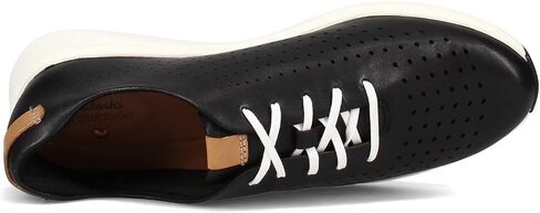 حذاء رياضي نسائي من Clarks، Un Rio Tie in Saudi Arabia