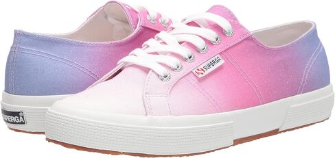 حذاء رياضي نسائي من Superga 2750 بطباعة متدرجة in Kuwait