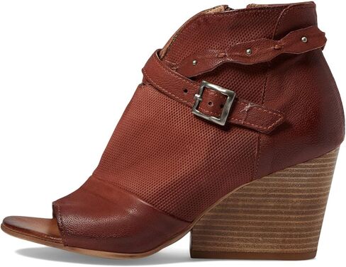 ميز موز كايلا in Kuwait