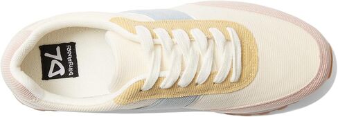 Dirty Laundry Women's Desert Dog Sneaker in Kuwait