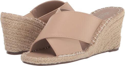 CHARLES BY CHARLES DAVID Women's Notch Platform in Saudi Arabia