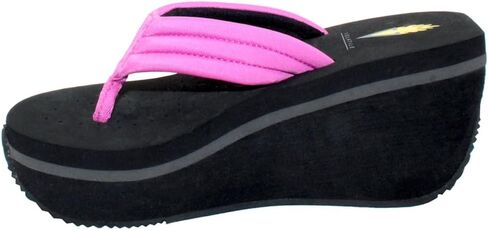 صندل Zoe Wedge للسيدات من VOLATILE سهل الارتداء in Kuwait