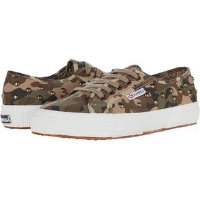 حذاء رياضي نسائي من Superga 2750 Camo Studs in Kuwait