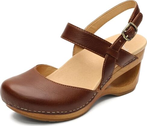 صنادل مريحة للنساء من Dansko Taci Wedge in Saudi Arabia