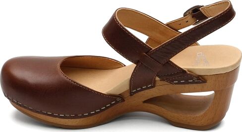 صنادل مريحة للنساء من Dansko Taci Wedge in Saudi Arabia
