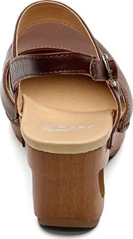 صنادل مريحة للنساء من Dansko Taci Wedge in Saudi Arabia
