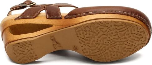 صنادل مريحة للنساء من Dansko Taci Wedge in Saudi Arabia