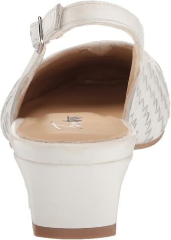 Trotters Women's Pumps in Kuwait