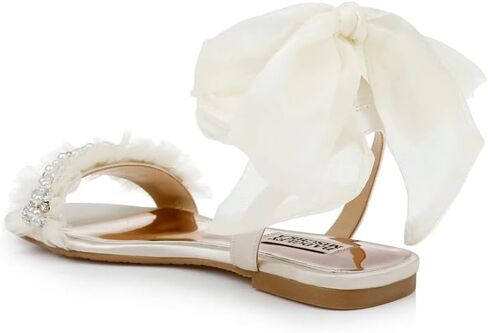 Badgley Mischka Women's Talia Platform Pump in Saudi Arabia