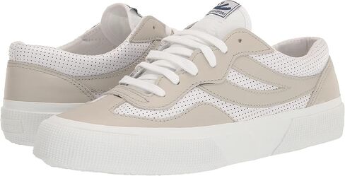 حذاء رياضي نسائي من Superga مصنوع من الجلد 2941 بذيل سوالو in Kuwait