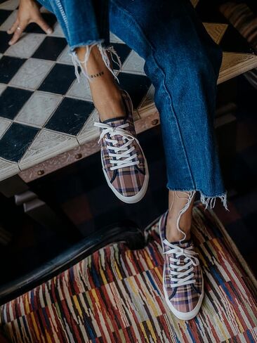 SEAVEES Women's Monterey Sneaker in Saudi Arabia
