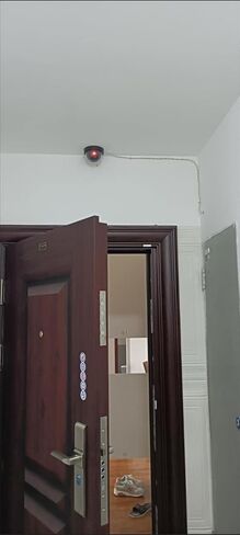 كاميرا أمان وهمية من Othmro، كاميرا بلاستيكية على شكل قبة، نظام مراقبة يعمل بالبطارية CCTV للمنزل والخارج والداخل لحماية منازلك ومحلات البيع بالتجزئة والأعمال باللون الأسود 4 قطع in Saudi Arabia