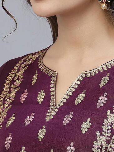 مجموعة كورتا بلازو مستقيمة مطرزة بالشينون للسيدات من SIRIL مع وشاح in Kuwait