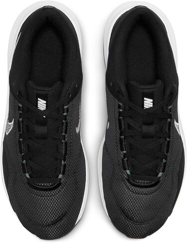 Nike Men's Sneaker, 9 US in Saudi Arabia