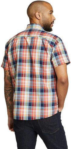 Eddie Bauer Men's Pack It Seersucker Short-Sleeve Shirt in Saudi Arabia