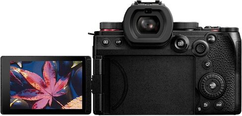 كاميرا باناسونيك LUMIX S5II 24.2 ميجابكسل كاملة الإطار بدون مرآة مع حزمة التركيز البؤري التلقائي الهجين المرحلة مع حامل LUMIX S 50 مم على شكل حرف L من باناسونيك وبطارية باناسونيك DMW-BLK22 (3 قطع) in Saudi Arabia