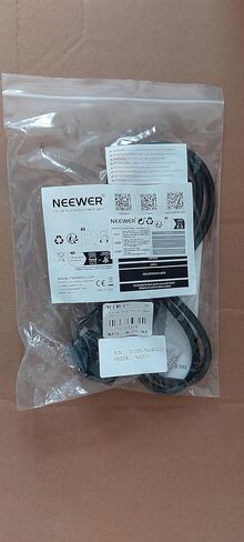 Neewer 6ft/1.8m D-Tap Male to 4 Pin XLR Female Power Cable PL60C Continuous LED Video Light, NC011 in Saudi Arabia