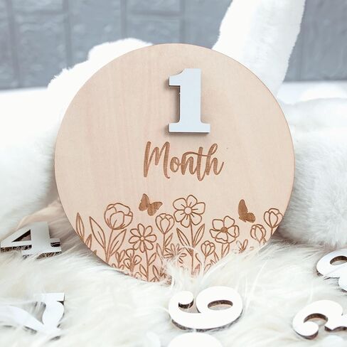 Wildflower Baby Monthly Milestone، علامات خشبية لمعلم الطفل، أقراص خشبية لمعلم شهري، بطاقات دعائم صور الطفل مجموعة أرقام قابلة للتبديل مكونة من 12 لتسجيل نمو الطفل in Kuwait