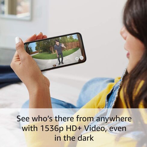 جرس باب سلكي من Ring مع كاميرا Ring Spotlight Cam Pro، بمقبس كهربائي باللون الأبيض in Kuwait