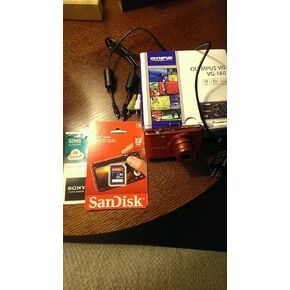 OLYMPUS VG-160 14MP OM SYSTEM Digital Camera with 5x Optical Zoom (Red) (Renewed)