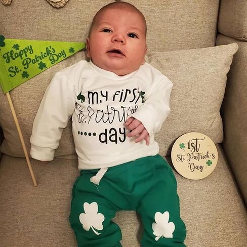 بطاقات My First Holiday Milestone، علامة الأقراص الخشبية لعطلة Baby Milestone، بطاقة Milestone الخشبية، معالم الطفل، دعامة للصور (عطلة) in Kuwait