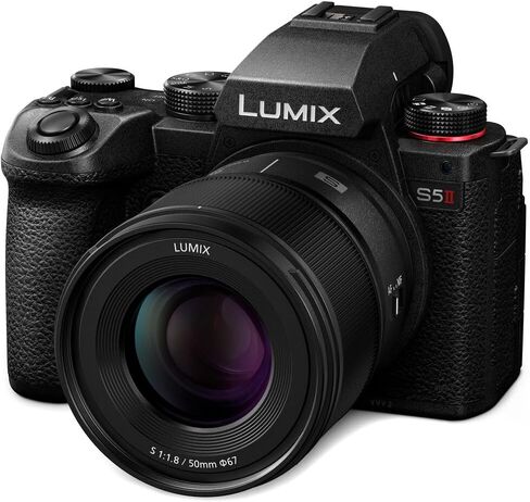 Panasonic LUMIX S5II Mirrorless Camera with LUMIX-S Series 28-200mm F4-7.1 Macro O.I.S. Lens Bundle with 64Gb Memory Card + Camara Bag + Vlogging Tripod + Cleaning Kit + More Accessories in Saudi Arabia