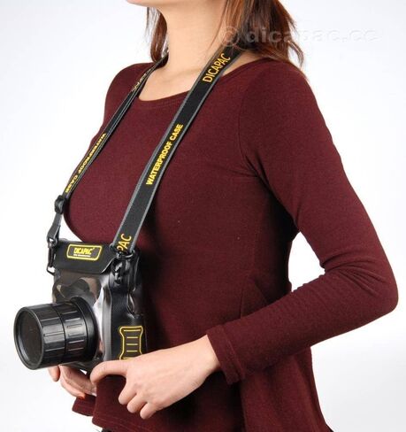 DiCAPac WP-S3 High-End and Mirrorless Camera Series Waterproof Case in Saudi Arabia