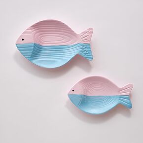 CSwljs 2PC Beach Decor for Home or Ocean Decor Fish Hanging Wall Art Coastal Decor Ocean Bathroom Decor Nautical Wall Decor Fish Decor for Bathroom Patio or Pool White Blue Net Wooden Vintage