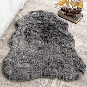 Phantoscope Fluffy Soft Faux Fox Fur Area Rugs for Bedroom Livingroom Kids Room Decor, Shaggy Fur Rugs Anti-Skid, White Brown, 2 x 3 Feet