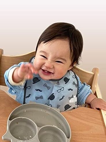 صدريات أطفال من مادة PEVA المقاومة للماء للجنسين من ليتل تريجر in Kuwait