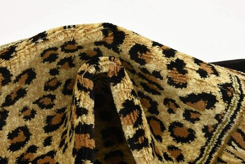 Unique Loom Wildlife Collection Animal Inspired with Cheetah Bordered Design Area Rug, 3 ft 3 in x 5 ft 3 in, Ivory/Black in Saudi Arabia