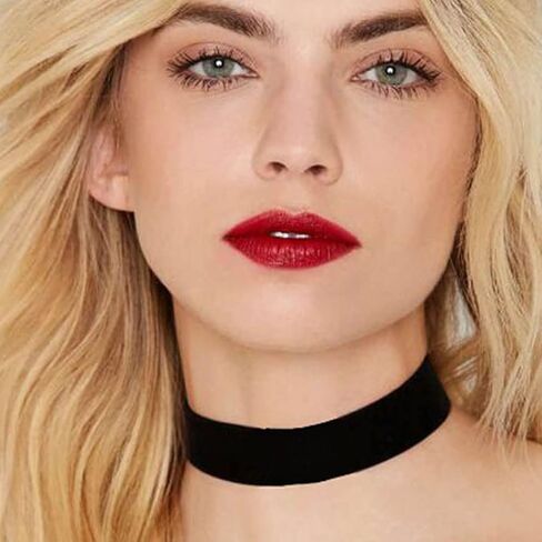 Black Velvet Choker Necklace Gothic Simple Punk Leather Collar Jewelry for Women and Teen Girls in Kuwait