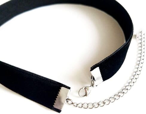 Black Velvet Choker Necklace Gothic Simple Punk Leather Collar Jewelry for Women and Teen Girls in Kuwait