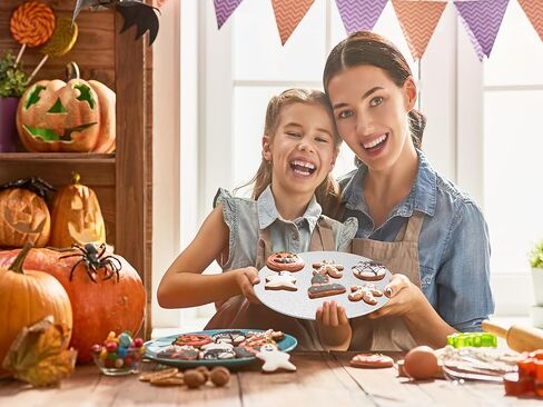 4 Pack Silver Cake Boards Round Cake Circles 6, 8, 10, 12 Inch Cake Base Cardboard, 1 of Each Size Set for Baking Cake, Wedding Birthday Cake, Dessert, Cake, Pizza Decorating and Exhibition in Kuwait