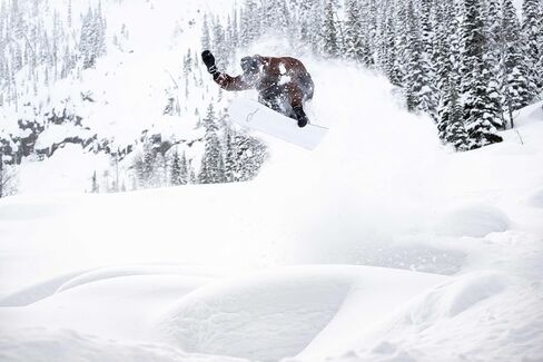 GNU Hyper Mens Snowboard in Saudi Arabia