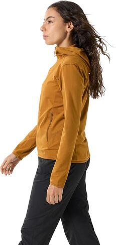 Arc'teryx Kyanite LT Hoodie in Saudi Arabia
