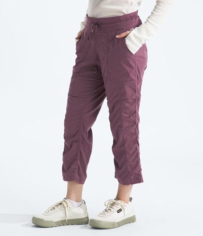 THE NORTH FACE Women's Aphrodite 2.0 Capri in Saudi Arabia