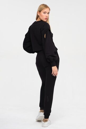 Women's Oversized Crop Top Sweatshirt And Joggers Set in Saudi Arabia