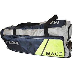 حقيبة أدوات الكريكيت الشخصية من MACE - قد يختلف اللون in Kuwait
