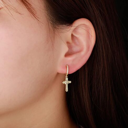 OYOGAA أقراط متقاطعة ذهبية للنساء والرجال أقراط متدلية هيبوالرجينيك مكعب زركونيا أقراط Huggie للرجال in Kuwait